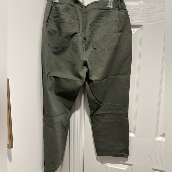 Crop pencil pants - Picture 2 of 4